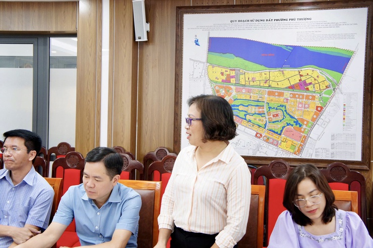 UBND Phường Phú Thượng tập trung đánh giá kết quả 6 tháng đầu năm, đề ra giải pháp đột phá hoàn thành nhiệm vụ năm 2026- Ảnh 7.