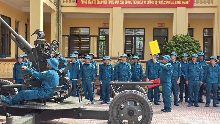 Ban CHQS xã Phú Nghĩa hoàn thành xuất sắc nhiệm vụ huấn luyện Đại đội dân quân pháo phòng không năm 2026- Ảnh 7.