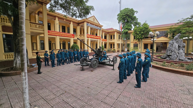 Ban CHQS xã Phú Nghĩa hoàn thành xuất sắc nhiệm vụ huấn luyện Đại đội dân quân pháo phòng không năm 2026- Ảnh 9.