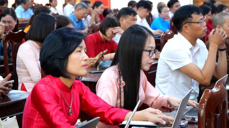 DÂN HÒA: MỘT NĂM VẬN HÀNH CHÍNH QUYỀN HAI CẤP - NHỮNG KẾT QUẢ ẤN TƯỢNG VÀ KHÁT VỌNG PHÁT TRIỂN- Ảnh 3.