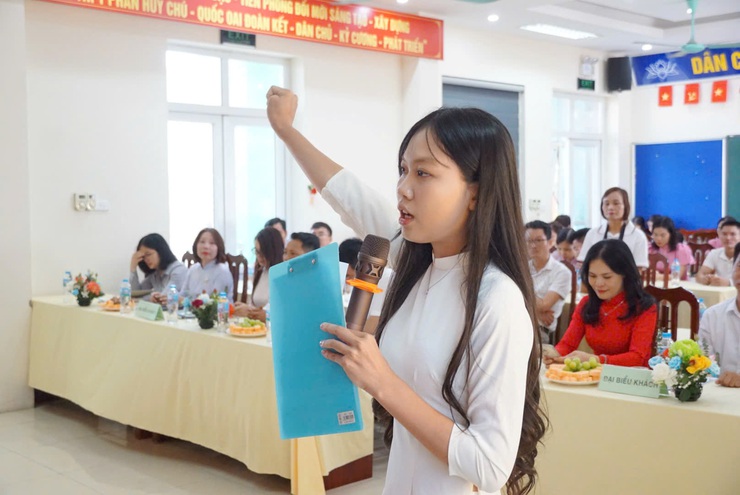 08 HỌC SINH ƯU TÚ TRƯỜNG THPT PHAN HUY CHÚ – QUỐC OAI VINH DỰ ĐƯỢC KẾT NẠP VÀO ĐẢNG- Ảnh 19.