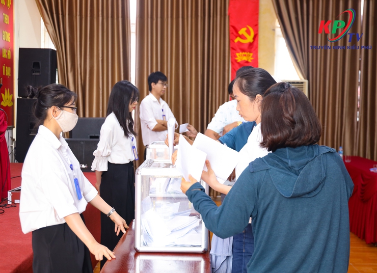 UBND xã Kiều Phú đấu giá thành công 24 lô đất tại khu vực giáp danh giữa thôn Cấn Thượng và thôn Cấn Hạ- Ảnh 6.