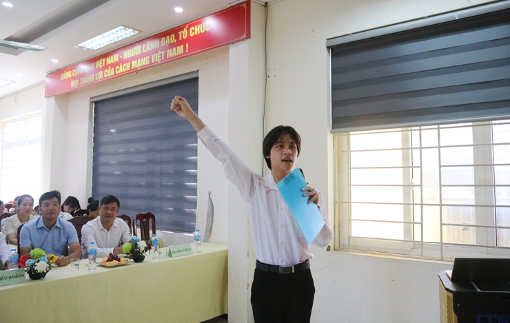 08 HỌC SINH ƯU TÚ TRƯỜNG THPT PHAN HUY CHÚ – QUỐC OAI VINH DỰ ĐƯỢC KẾT NẠP VÀO ĐẢNG- Ảnh 20.