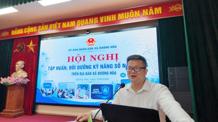 Đội ngũ cán bộ thôn và thành viên 46 tổ chuyển đổi số cộng đồng được tập huấn, bồi dưỡng kỹ năng số- Ảnh 2.