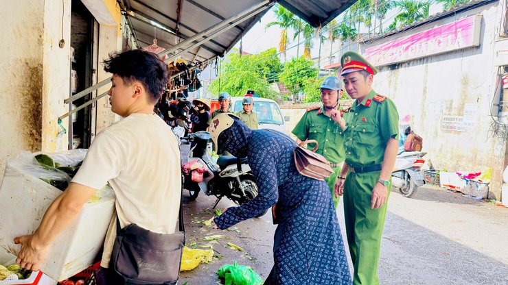 Nam Phù: Kiên trì xử lý “điểm nghẽn”, xây dựng diện mạo đô thị văn minh- Ảnh 8.