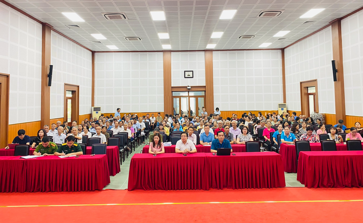 Phường Long Biên hướng dẫn lấy ý kiến Nhân dân về việc sắp xếp tổ dân phố- Ảnh 2.