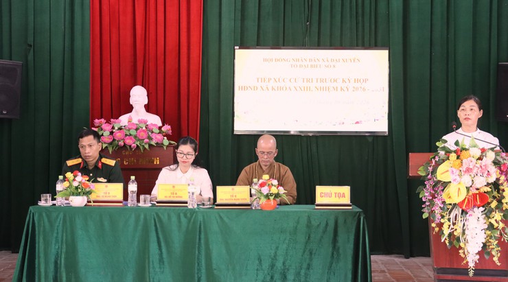 Tổ đại biểu số 8 HĐND xã  tiếp xúc cử tri thôn Quang Lãng - Ảnh 1.