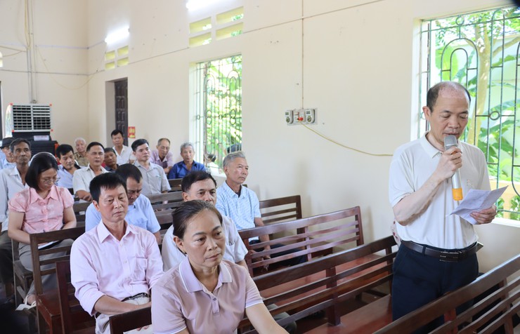 Tổ đại biểu số 8 HĐND xã  tiếp xúc cử tri thôn Quang Lãng - Ảnh 4.