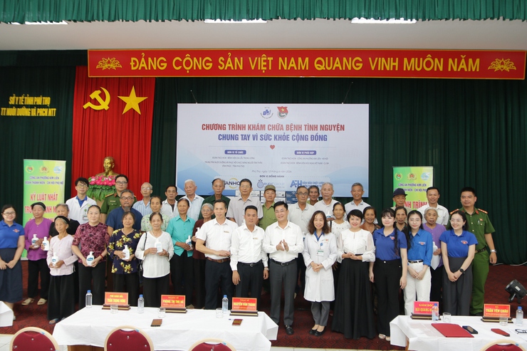 Gần 300 người bệnh tâm thần được chăm sóc sức khỏe miễn phí- Ảnh 7.