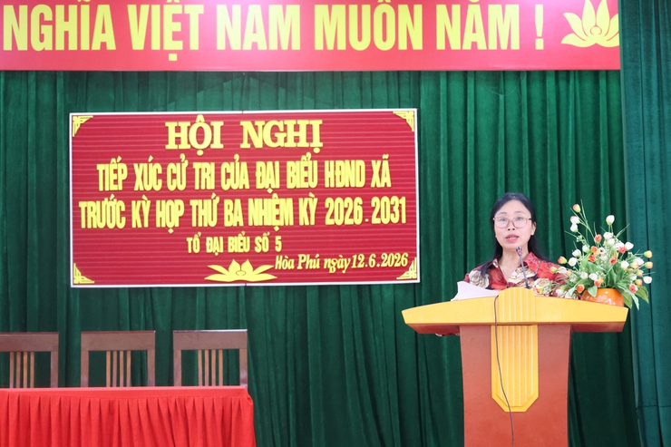 Tổ đại biểu HĐND số 5 tiếp xúc cử tri tại Nhà văn hóa thôn Phụ Chính- Ảnh 2.