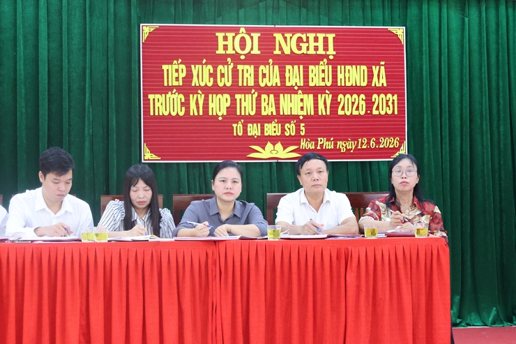 Tổ đại biểu HĐND số 5 tiếp xúc cử tri tại Nhà văn hóa thôn Phụ Chính- Ảnh 4.