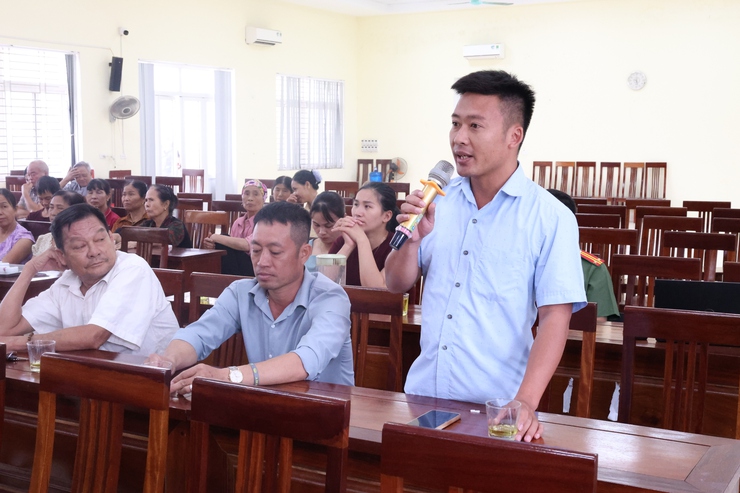 Tổ đại biểu HĐND số 5 tiếp xúc cử tri tại Nhà văn hóa thôn Phụ Chính- Ảnh 8.