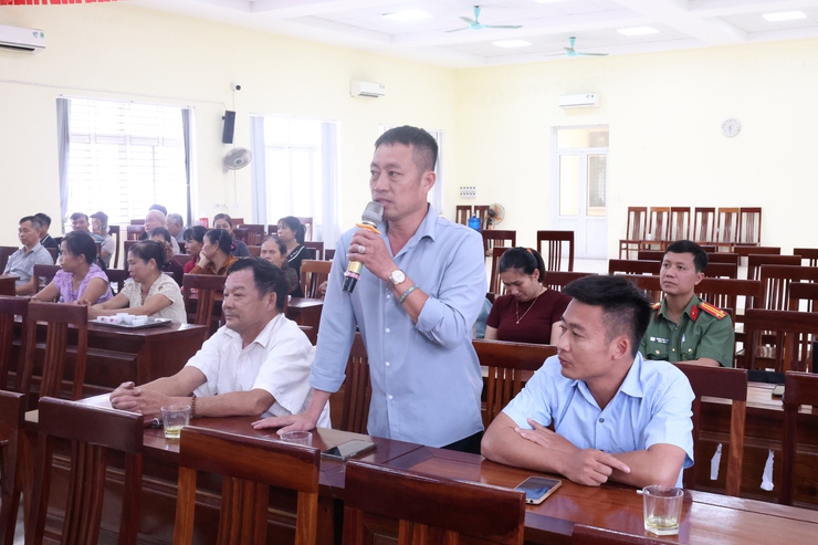Tổ đại biểu HĐND số 5 tiếp xúc cử tri tại Nhà văn hóa thôn Phụ Chính- Ảnh 9.