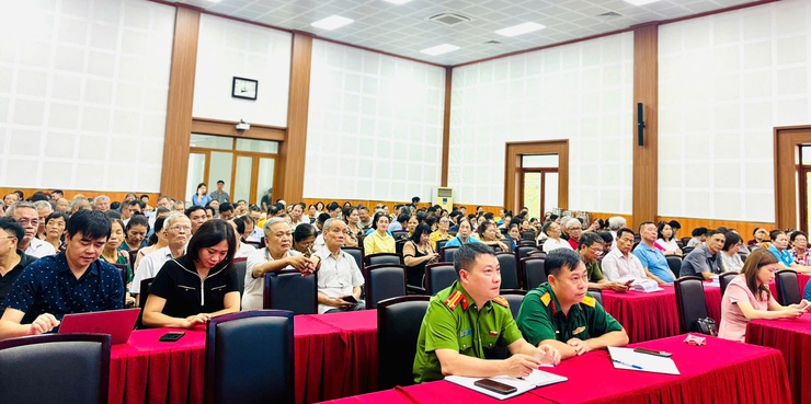 Phường Long Biên hướng dẫn lấy ý kiến Nhân dân về việc sắp xếp tổ dân phố- Ảnh 5.