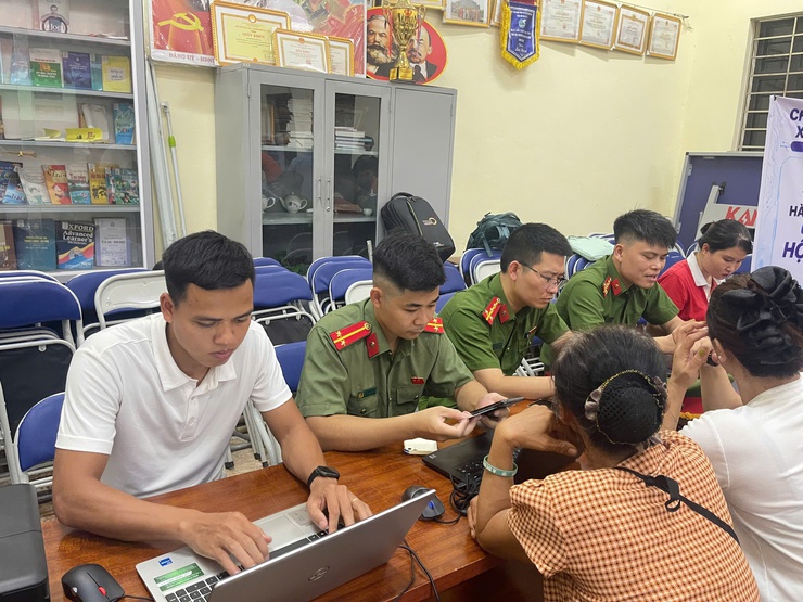 Vân Đình : Đưa chuyển đổi số đến gần dân, sát dân- Ảnh 5.