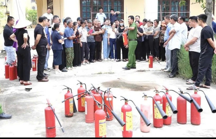XÃ VĨNH THANH TĂNG CƯỜNG TUYÊN TRUYỀN SỬ DỤNG ĐIỆN AN TOÀN, PHÒNG CHỐNG CHÁY NỔ- Ảnh 2.