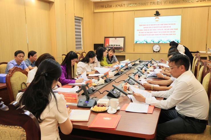 Đoàn khảo sát của Ủy ban MTTQ Việt Nam thành phố Hà Nội làm việc với các xã Phù Đổng, Thuận An, Bát Tràng, Thiên Lộc, Thư Lâm và Vĩnh Thanh về công tác vận động, quản lý và sử dụng các loại Quỹ- Ảnh 12.