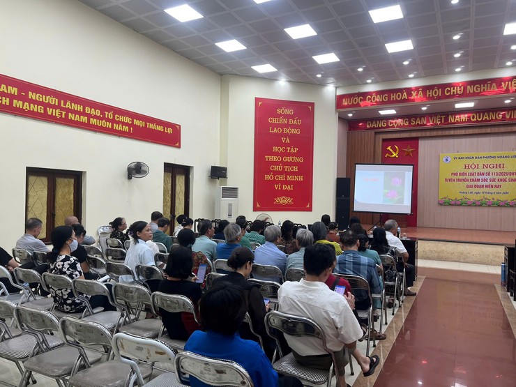 Phường Hoàng Liệt tổ chức tuyên truyền phổ biến Luật Dân số 1132025QH15 và tuyên truyền chăm sóc sức khỏe sinh sản giai đoạn hiện nay- Ảnh 3.