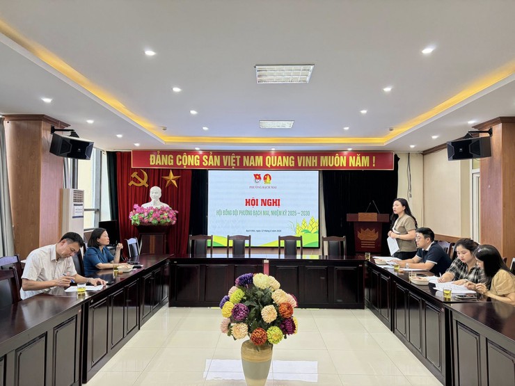 HỘI ĐỒNG ĐỘI PHƯỜNG BẠCH MAI TỔ CHỨC HỘI NGHỊ BÌNH XÉT, ĐÁNH GIÁ THI ĐUA CÔNG TÁC ĐỘI VÀ PHONG TRÀO THIẾU NHI NĂM HỌC 2025 - 2026- Ảnh 4.