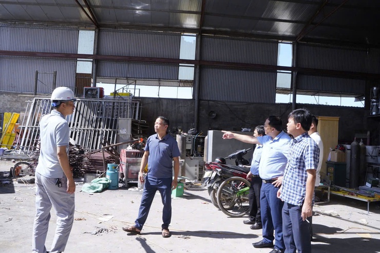 Xã Chuyên Mỹ quyết liệt chỉ đạo bàn giao mặt bằng tại thực địa phục vụ thi công dự án đường trục phía Nam
 - Ảnh 4.