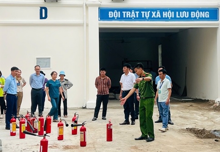 Trung tâm Công tác xã hội và Quỹ Bảo trợ trẻ em Hà Nội tổ chức huấn luyện nghiệp vụ phòng cháy, chữa cháy và cứu nạn, cứu hộ năm 2026- Ảnh 3.