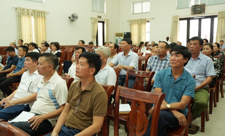 UBND xã Bát Tràng triển khai lấy ý kiến Nhân dân về Dự thảo Đề án sắp xếp thôn trên địa bàn xã- Ảnh 2.