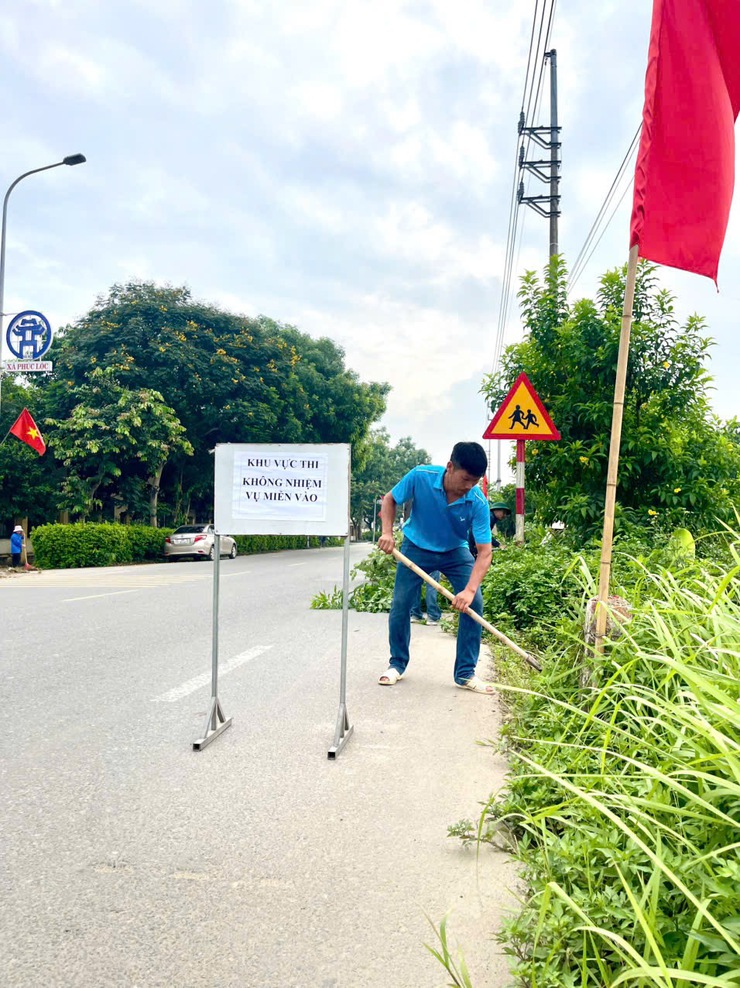 Trường THCS Võng Xuyên tổ chức ra quân tổng vệ sinh môi trường, phòng chống dịch sốt xuất huyết- Ảnh 2.