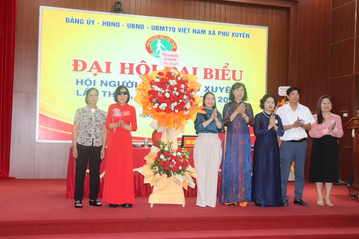 Hội người mù xã Phú Xuyên: Đoàn kết, tự lực, vươn lên hòa nhập cộng đồng.- Ảnh 1.
