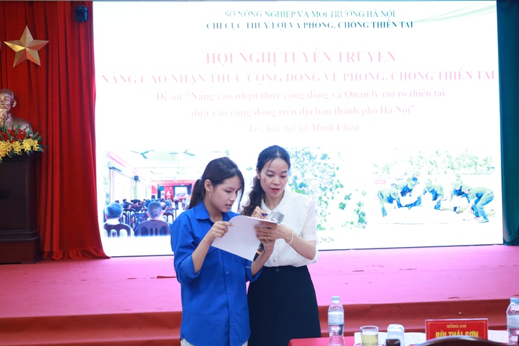 Hơn 300 đại biểu xã Minh Châu được tập huấn nâng cao kiến thức, kỹ năng phòng, chống thiên tai năm 2026- Ảnh 6.