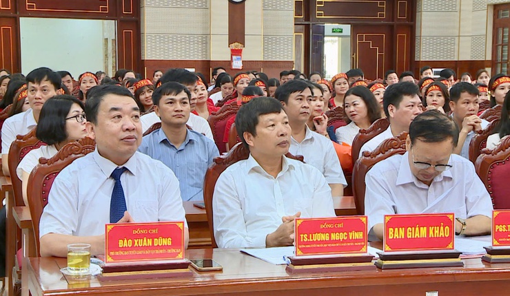 XÃ PHÚC THỌ XUẤT SẮC GIÀNH GIẢI NHẤT TẠI HỘI THI BÁO CÁO VIÊN, TUYÊN TRUYỀN VIÊN GIỎI CẤP THÀNH PHỐ NĂM 2026 - CỤM THI SỐ 10- Ảnh 4.