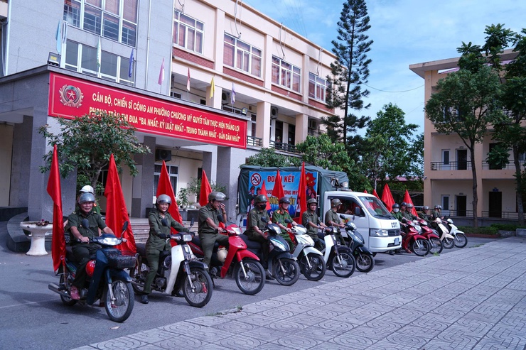 Công an phường Chương Mỹ tuyên truyền lưu động hưởng ứng Tháng hành động phòng, chống ma túy năm 2026- Ảnh 2.