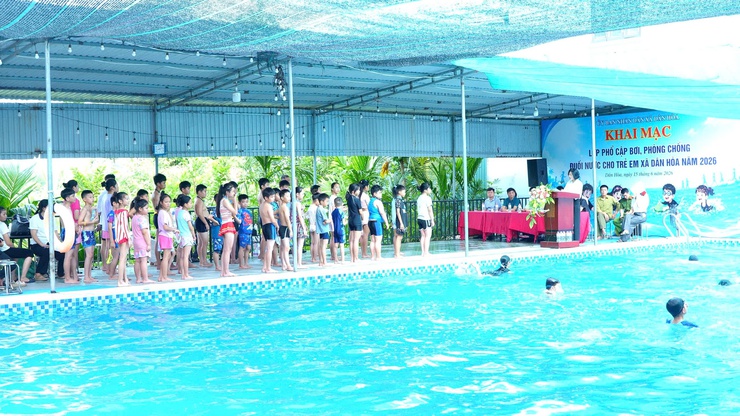 DÂN HÒA KHAI MẠC LỚP TẬP HUẤN PHỔ CẬP BƠI CHO HỌC SINH HÈ 2026 – PHÒNG CHỐNG ĐUỐI NƯỚC, TRANG BỊ KỸ NĂNG AN TOÀN- Ảnh 2.