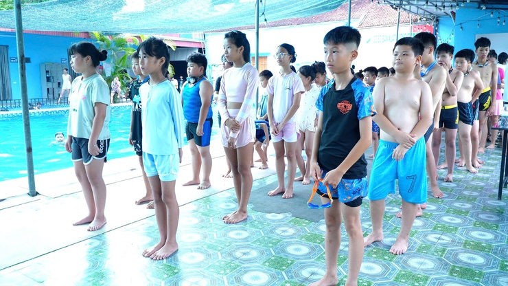 DÂN HÒA KHAI MẠC LỚP TẬP HUẤN PHỔ CẬP BƠI CHO HỌC SINH HÈ 2026 – PHÒNG CHỐNG ĐUỐI NƯỚC, TRANG BỊ KỸ NĂNG AN TOÀN- Ảnh 3.