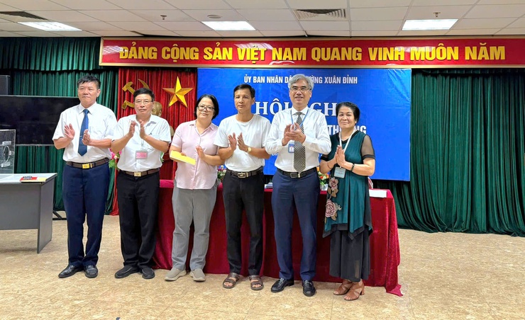 UBND phường Xuân Đỉnh tổ chức thành công Hội nghị bầu Ban quản trị tòa nhà chung cư N04B- Ảnh 3.