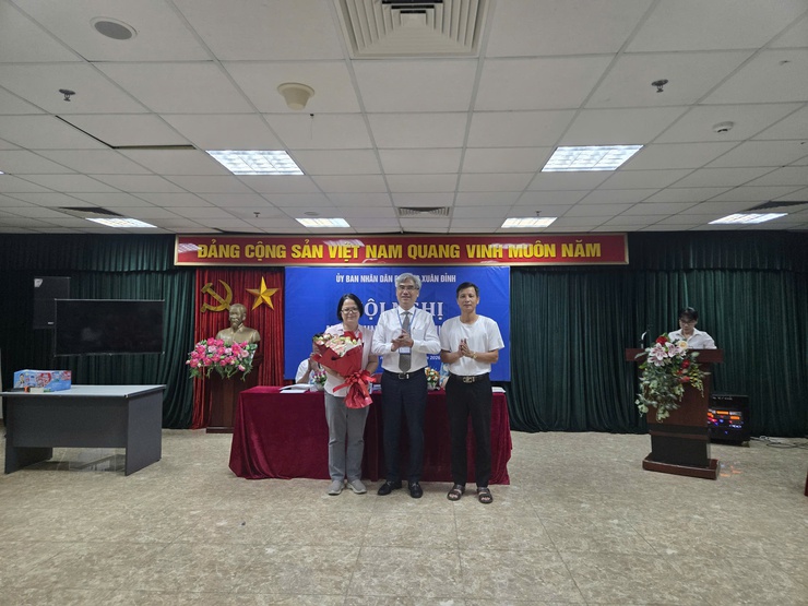 UBND phường Xuân Đỉnh tổ chức thành công Hội nghị bầu Ban quản trị tòa nhà chung cư N04B- Ảnh 4.
