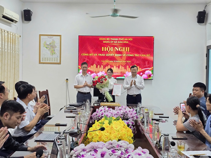 DÂN HOÀ: BỔ NHIỆM CHỨC VỤ PHÓ CHÁNH VĂN PHÒNG ĐẢNG ỦY XÃ- Ảnh 2.