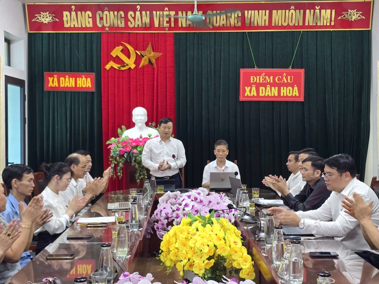 DÂN HOÀ: BỔ NHIỆM CHỨC VỤ PHÓ CHÁNH VĂN PHÒNG ĐẢNG ỦY XÃ- Ảnh 3.