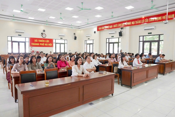 Hội nghị trao Quyết định thành lập trường và công bố các Nghị quyết, Quyết định về công tác cán bộ- Ảnh 2.