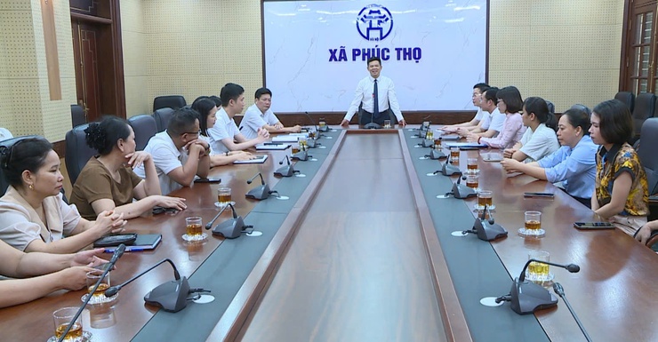Đồng chí Nguyễn Thị Dung được bổ nhiệm giữ chức vụ Phó Giám đốc Trạm Y tế xã Phúc Thọ- Ảnh 5.