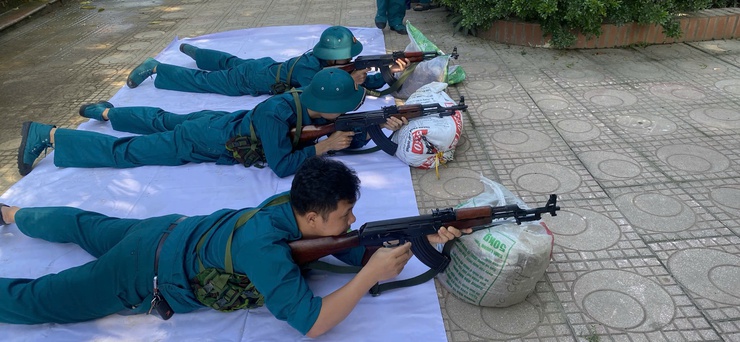 Ban Chỉ huy quân sự xã Phú Nghĩa hoàn thành nhiệm vụ huấn luyện dân quân năm 2026- Ảnh 6.