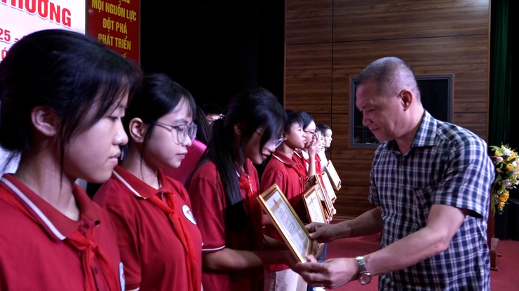 Mỹ Đức tuyên dương khen thưởng học sinh giỏi tiêu biểu năm học 2025 - 2026- Ảnh 7.