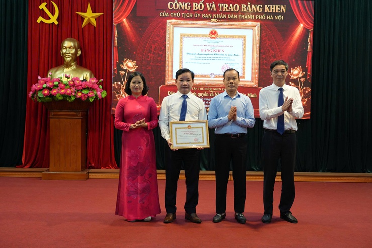 Một năm vận hành theo mô hình chính quyền địa phương hai cấp: Liên Minh được nhận Bằng khen của UBND Thành phố- Ảnh 1.