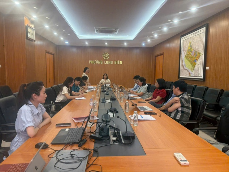 Giám sát toàn diện công tác Giáo dục năm học 2025-2026 tại các trường học công lập trên địa bàn phường Long Biên- Ảnh 2.