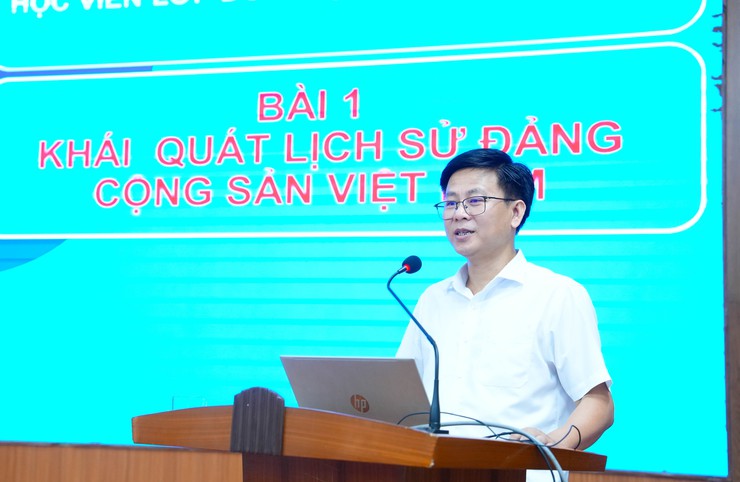 Khai giảng lớp bồi dưỡng nhận thức về đảng khóa III năm 2026- Ảnh 3.