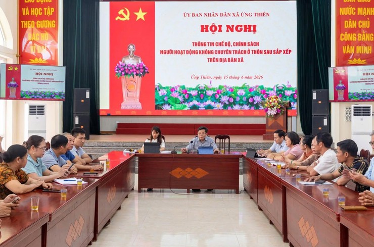 Ứng Thiên tổ chức hội nghị thông tin chế độ, chính sách đối với người hoạt động không chuyên trách ở thôn sau sắp xếp- Ảnh 1.