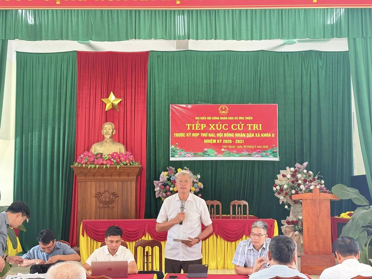 HỘI NGHỊ CÔNG BỐ TÀI LIỆU, PHỔ BIẾN CƠ CHẾ, CHÍNH SÁCH THU HỒI ĐẤT THỰC HIỆN DỰ ÁN NÂNG CẤP, MỞ RỘNG ĐƯỜNG TỈNH 429A TẠI THÔN VIÊN NGOẠI- Ảnh 4.