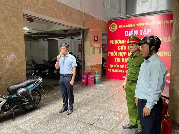 NÂNG CAO KHẢ NĂNG ỨNG PHÓ, BẢO VỆ TÍNH MẠNG VÀ TÀI SẢN NHÂN DÂN TRƯỚC HỎA HOẠN- Ảnh 7.