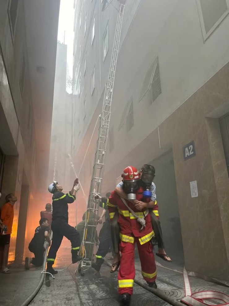 NÂNG CAO KHẢ NĂNG ỨNG PHÓ, BẢO VỆ TÍNH MẠNG VÀ TÀI SẢN NHÂN DÂN TRƯỚC HỎA HOẠN- Ảnh 4.