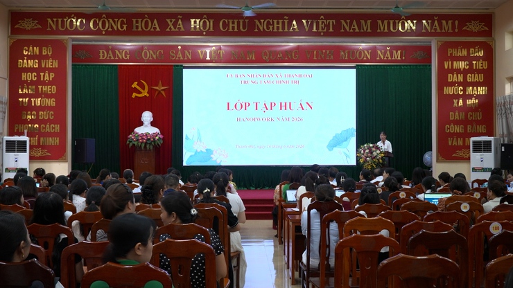Xã Thanh Oai tập huấn sử dụng không gian làm việc số HanoiWork cho hơn 300 cán bộ, công chức, viên chức và người lao động- Ảnh 1.