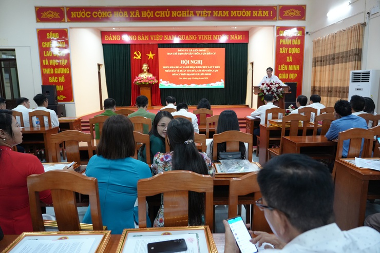 Hội nghị Ban Chỉ đạo lấy ý kiến nhân dân về Dự thảo Đề án sắp xếp thôn, cụm dân cư trên địa bàn xã- Ảnh 5.